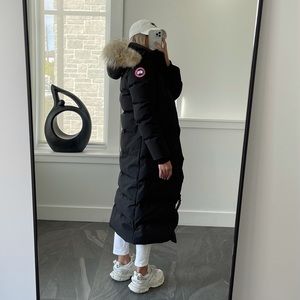 Canada Goose Mystique Parka in Black size Small